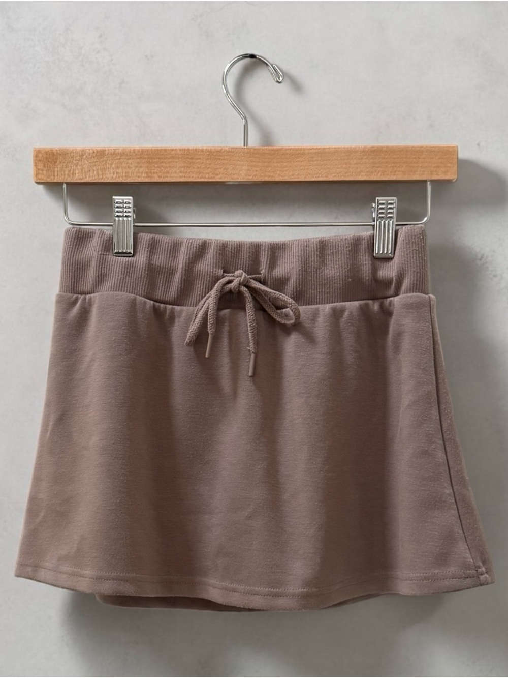 Women’s Casual Drawstring Skort in Taupe! Small!